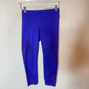 Athleta Purple Crop Revelation Leggings. Size XS